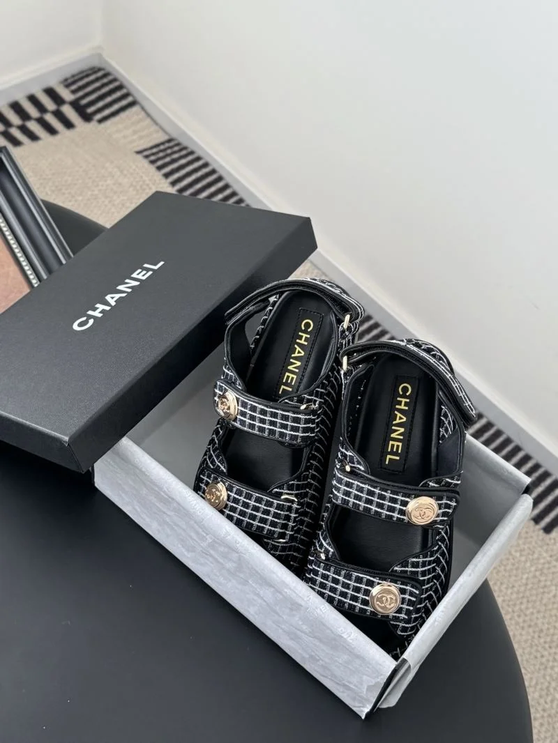 Versatile Chanel Sandals 19089