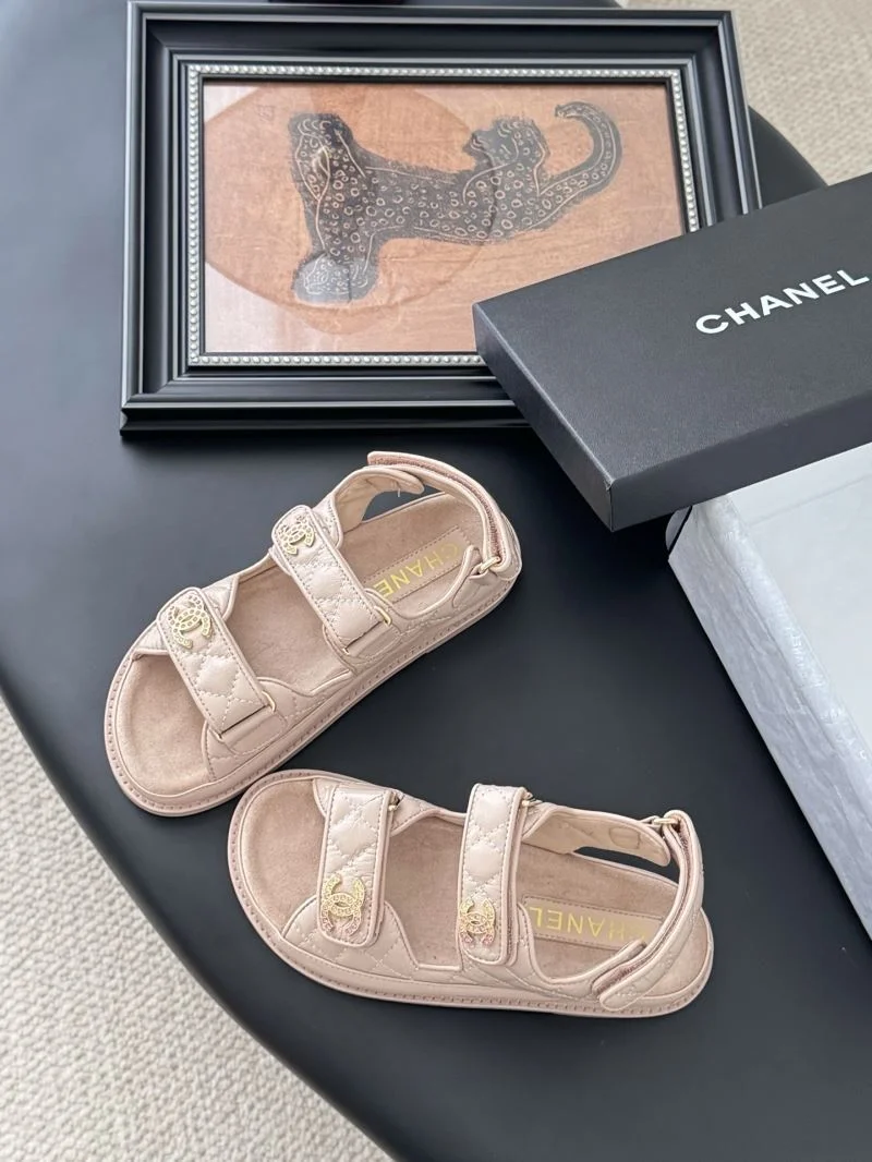 Resilient Chanel Sandals 19074