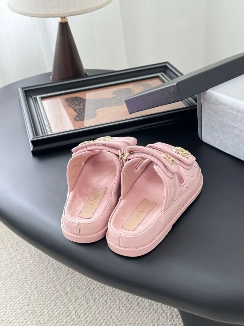Chanel Sandals Snug 19070