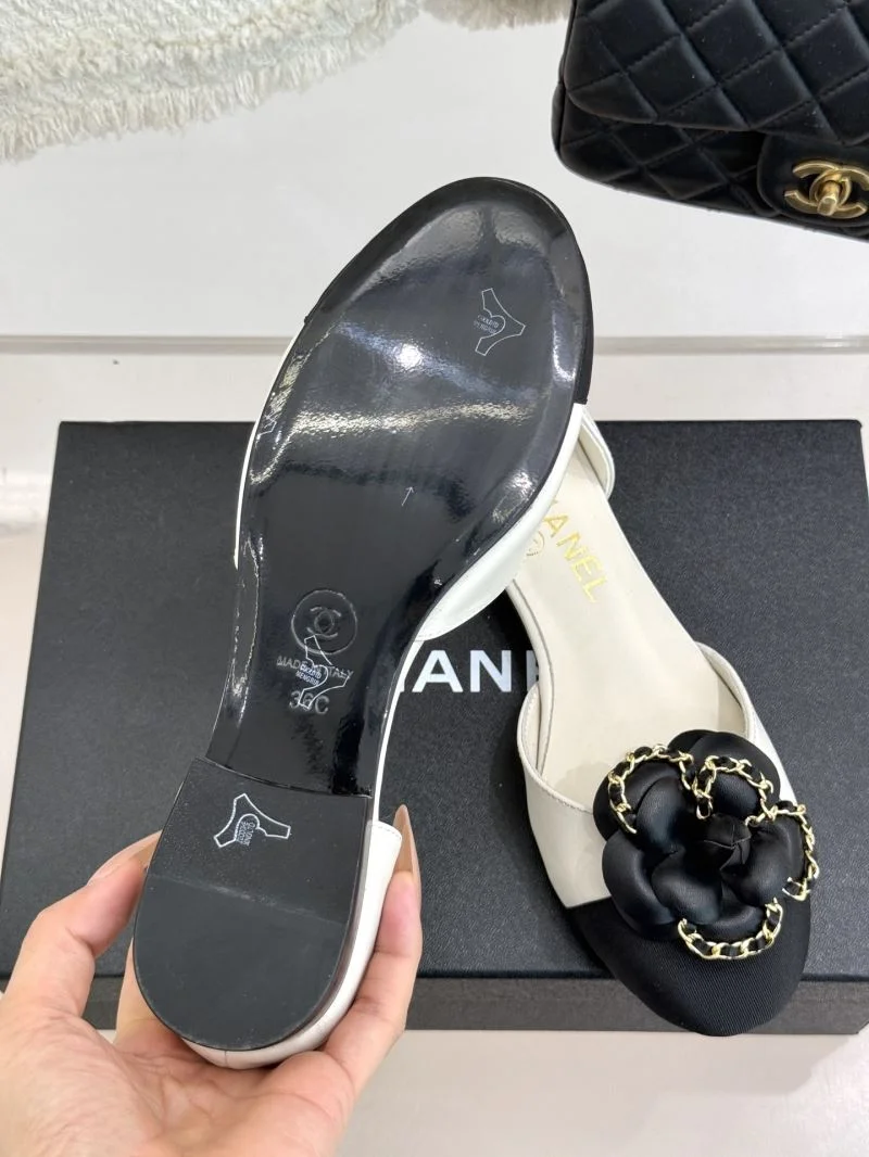 Contemporary Chanel Sandals 19064