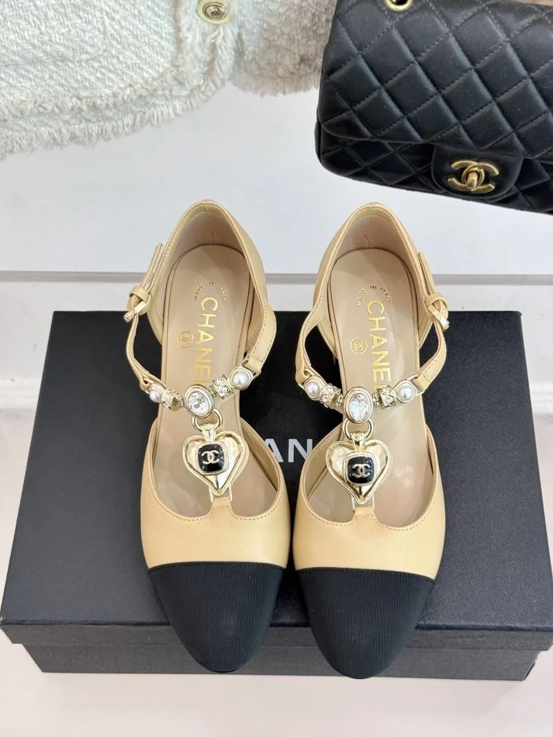 Chanel Sandals Flexible 19067