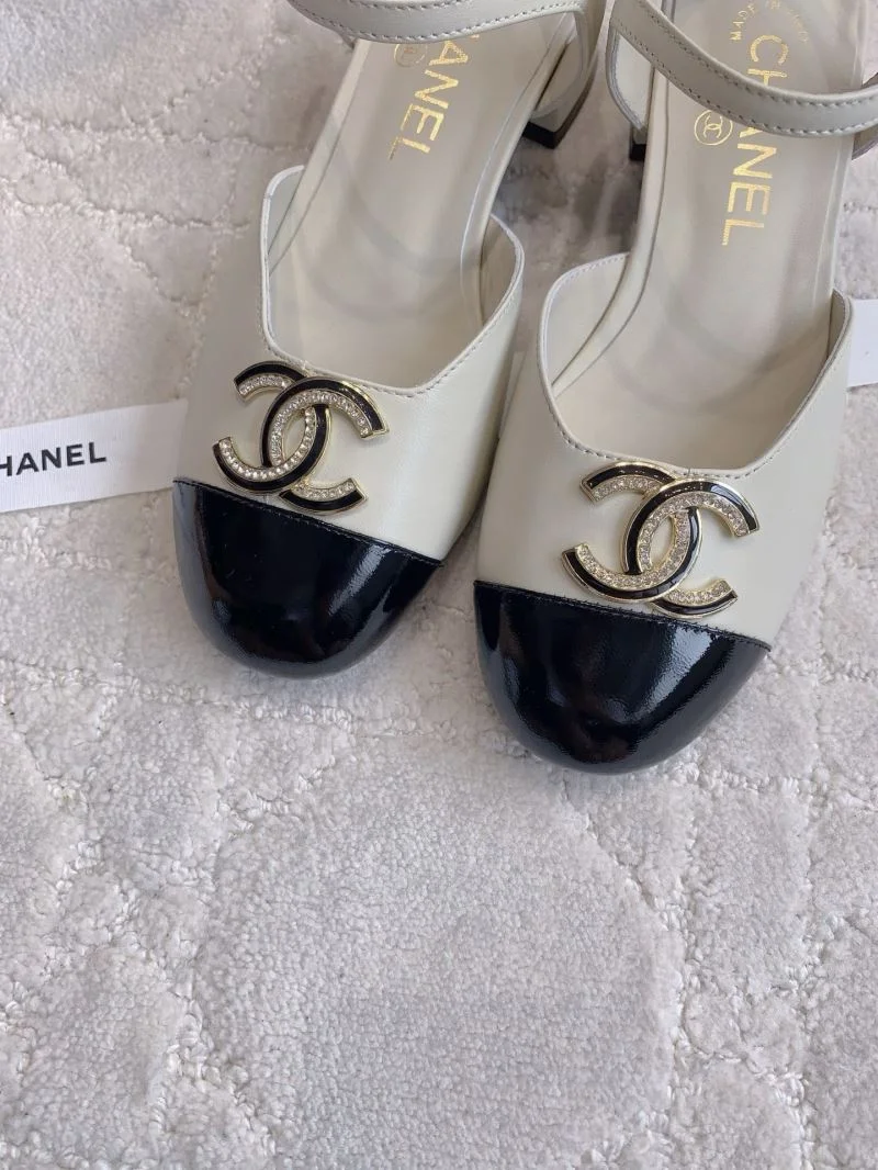 Chanel Sandals MultiPurpose 19049