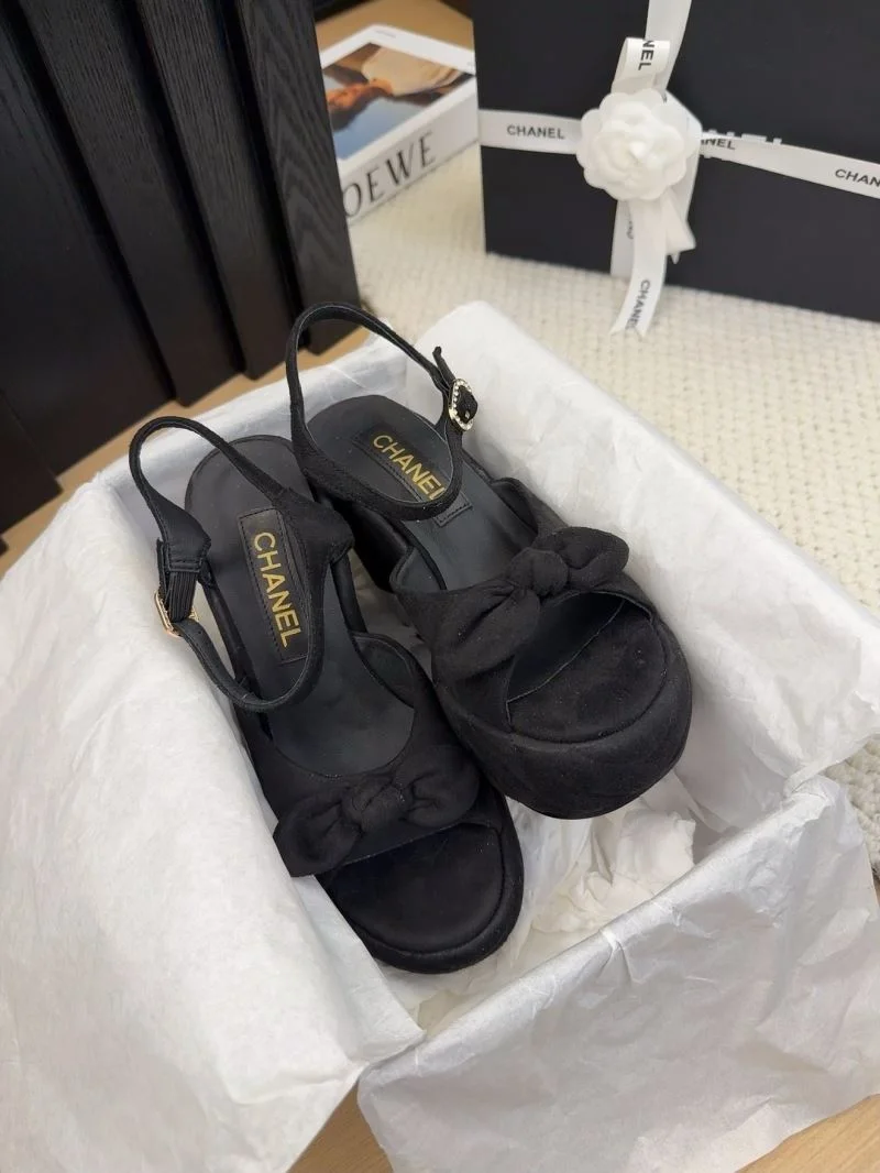 Functional Chanel Sandals 19095