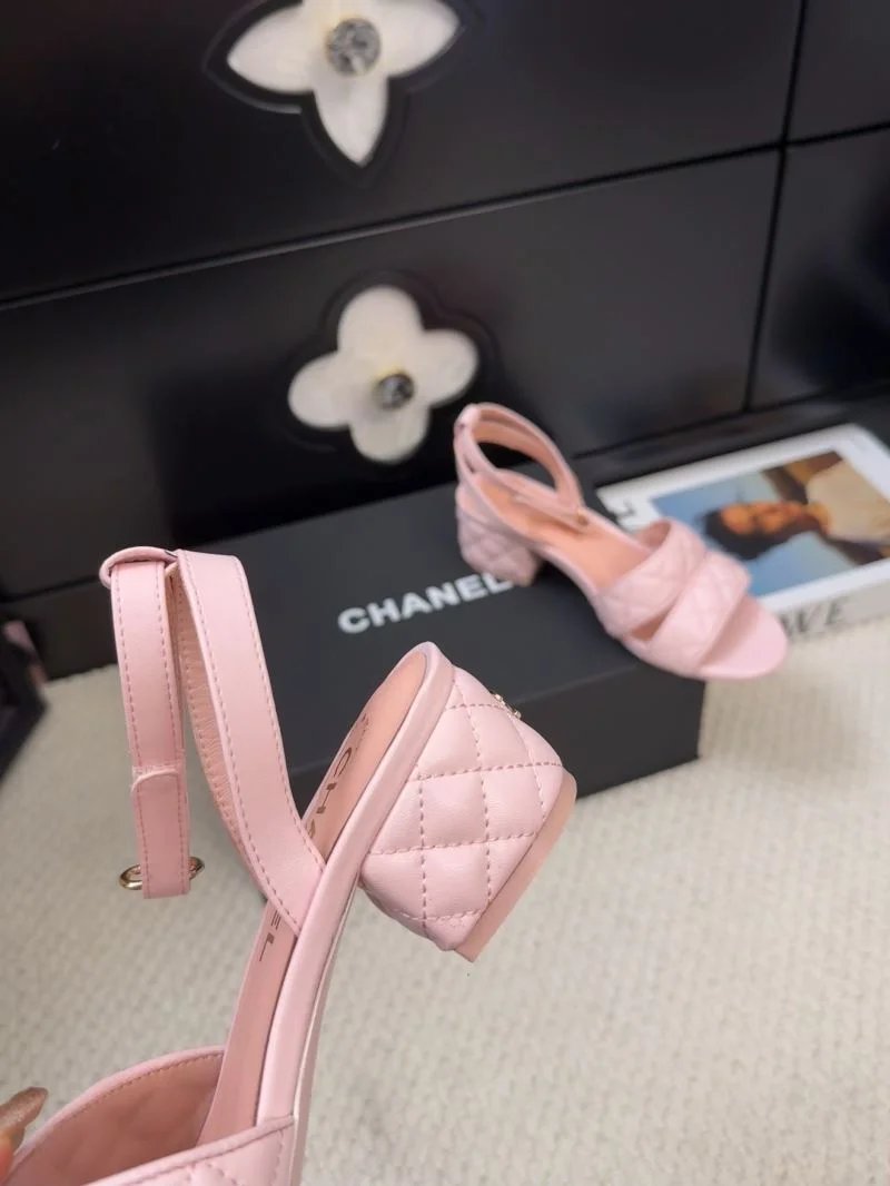 Sleek Chanel Sandals 19043