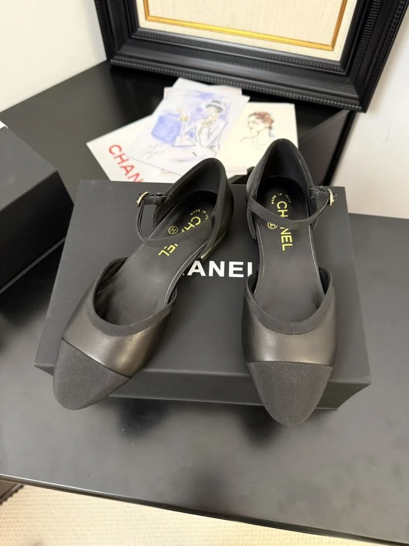 Chanel Sandals WellDesigned 19036