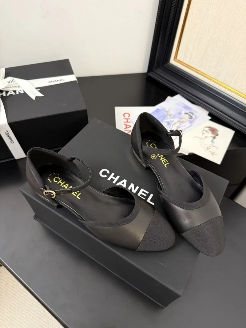 Chanel Sandals WellDesigned 19036