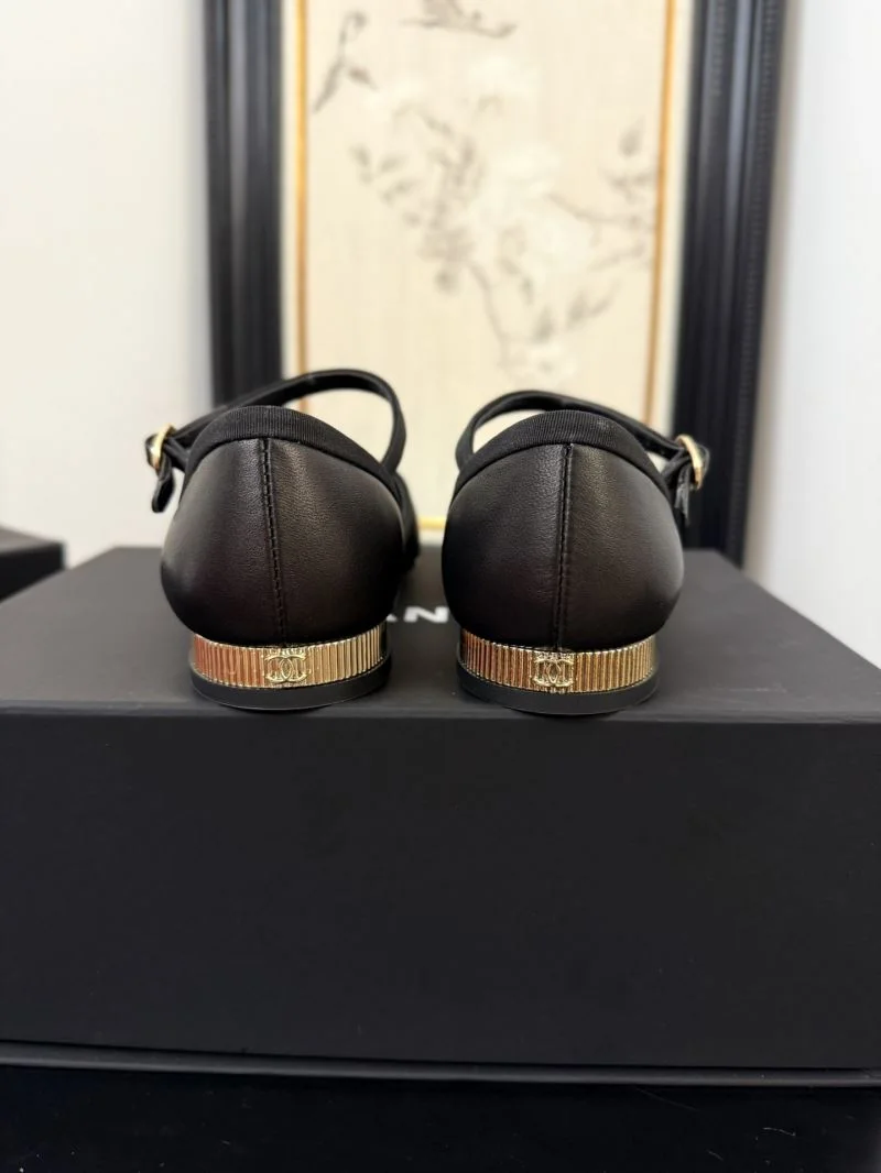 Chanel Sandals WellDesigned 19036