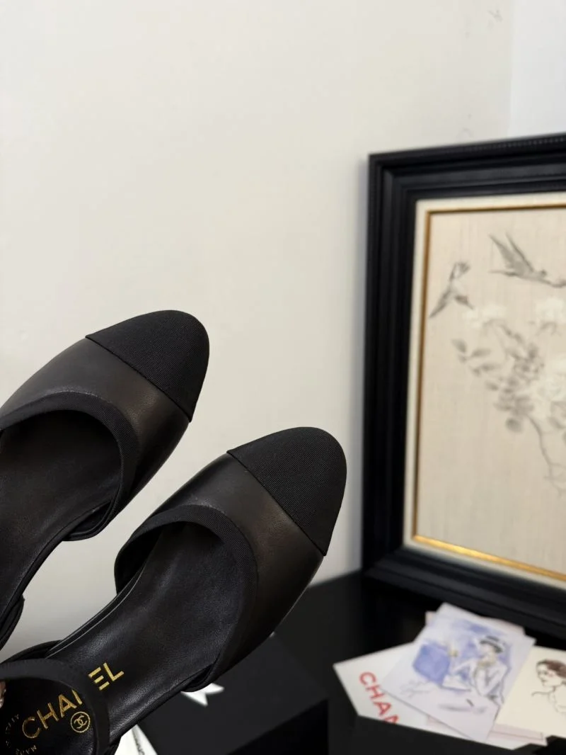 Chanel Sandals WellDesigned 19036