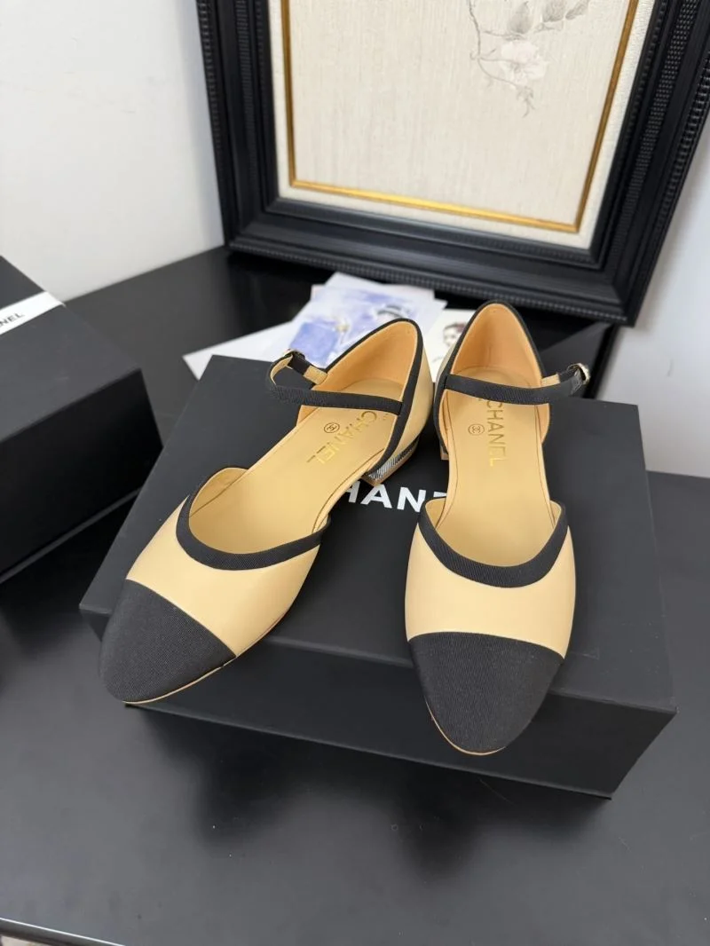 QuickDry Chanel Sandals 19111