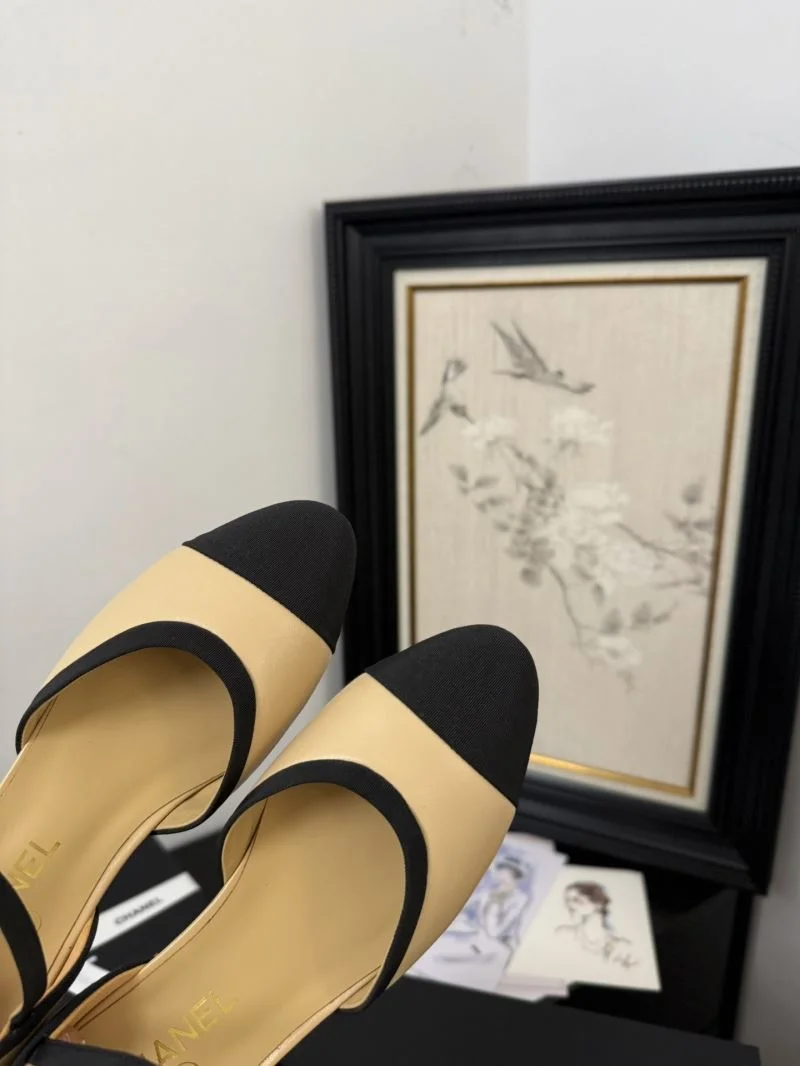 QuickDry Chanel Sandals 19111