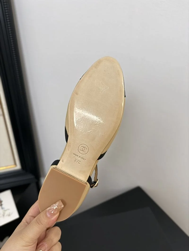 QuickDry Chanel Sandals 19111
