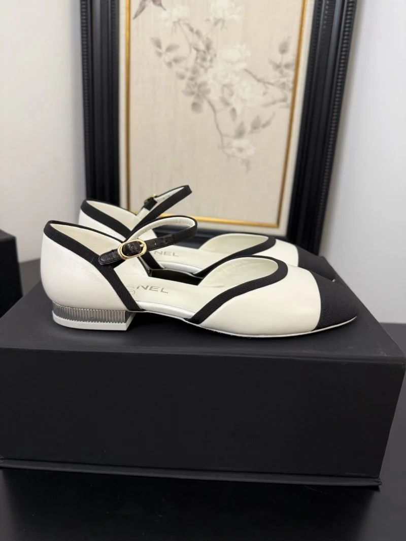ComfortFit Chanel Sandals 19028