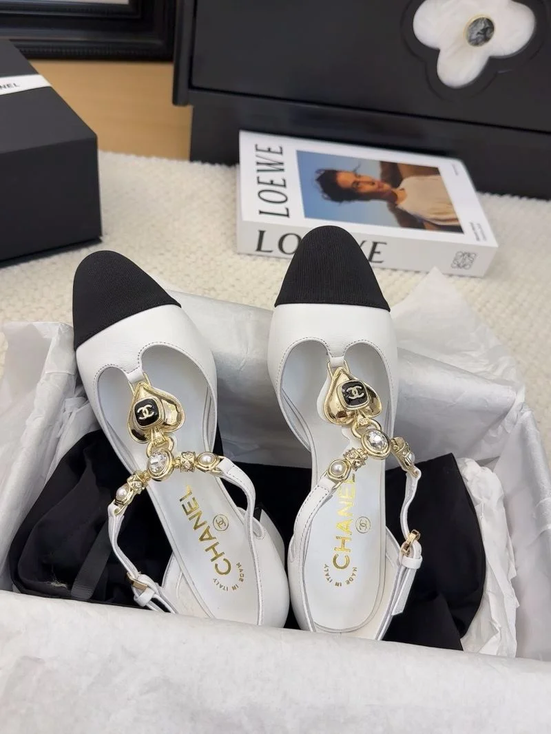 ModernLook Chanel Sandals 19010
