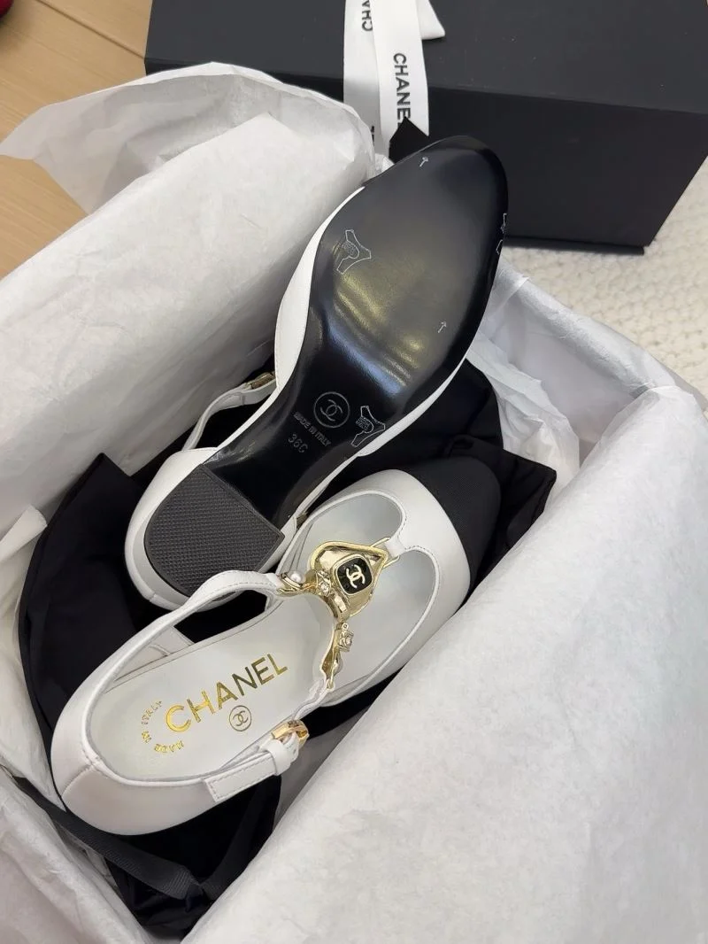 ModernLook Chanel Sandals 19010