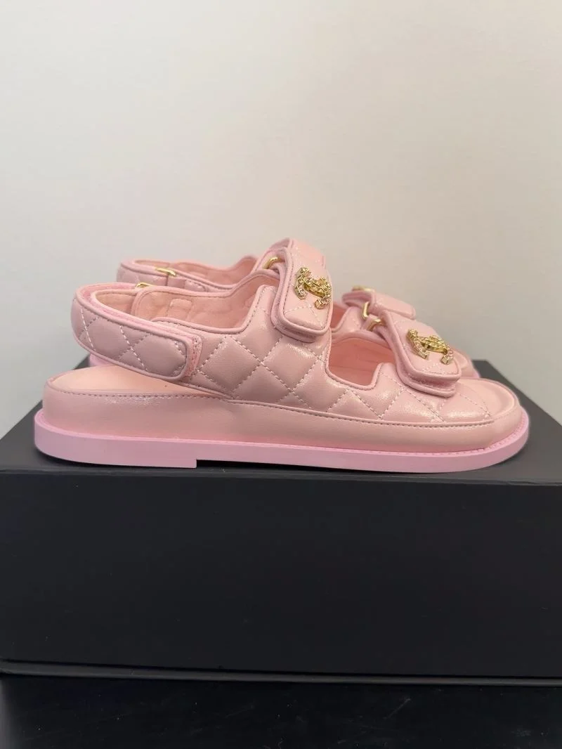 Chanel Sandals Reliable 19001