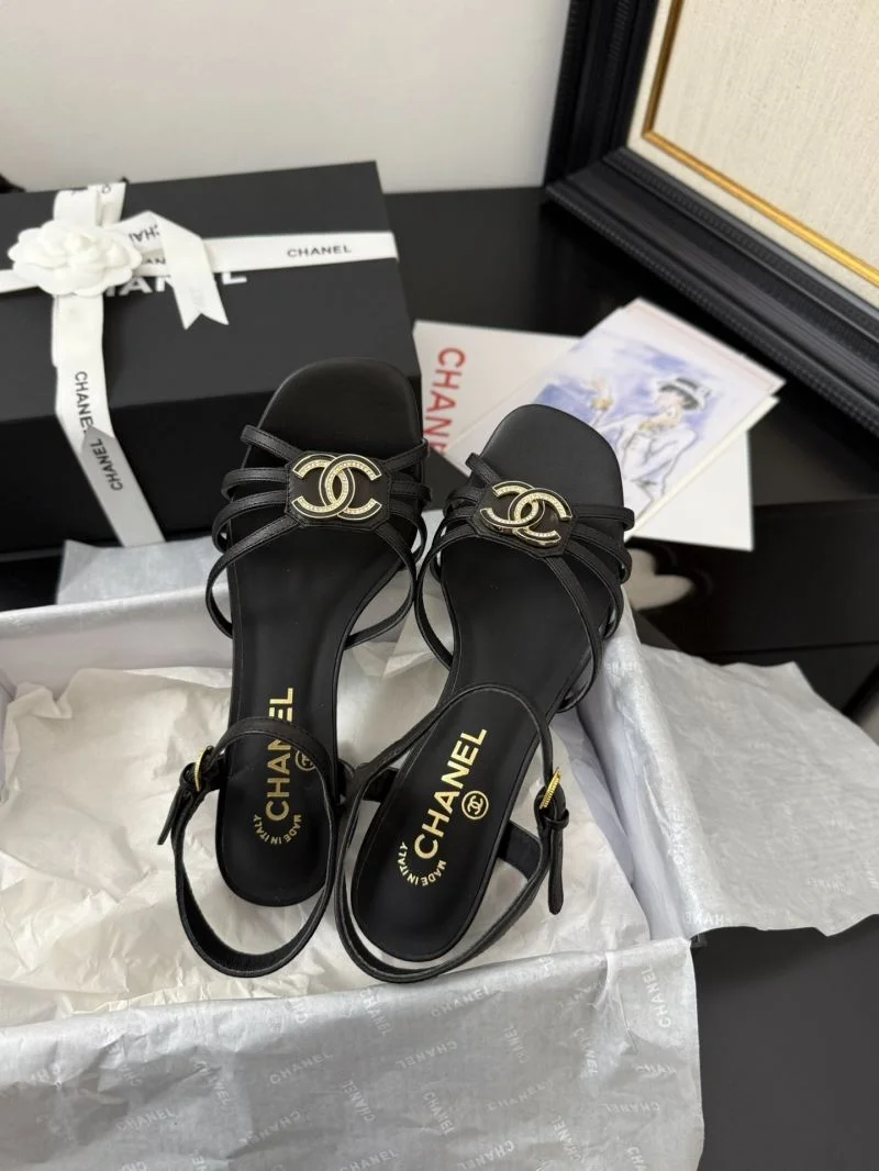 EyeCatching Chanel Sandals 18995