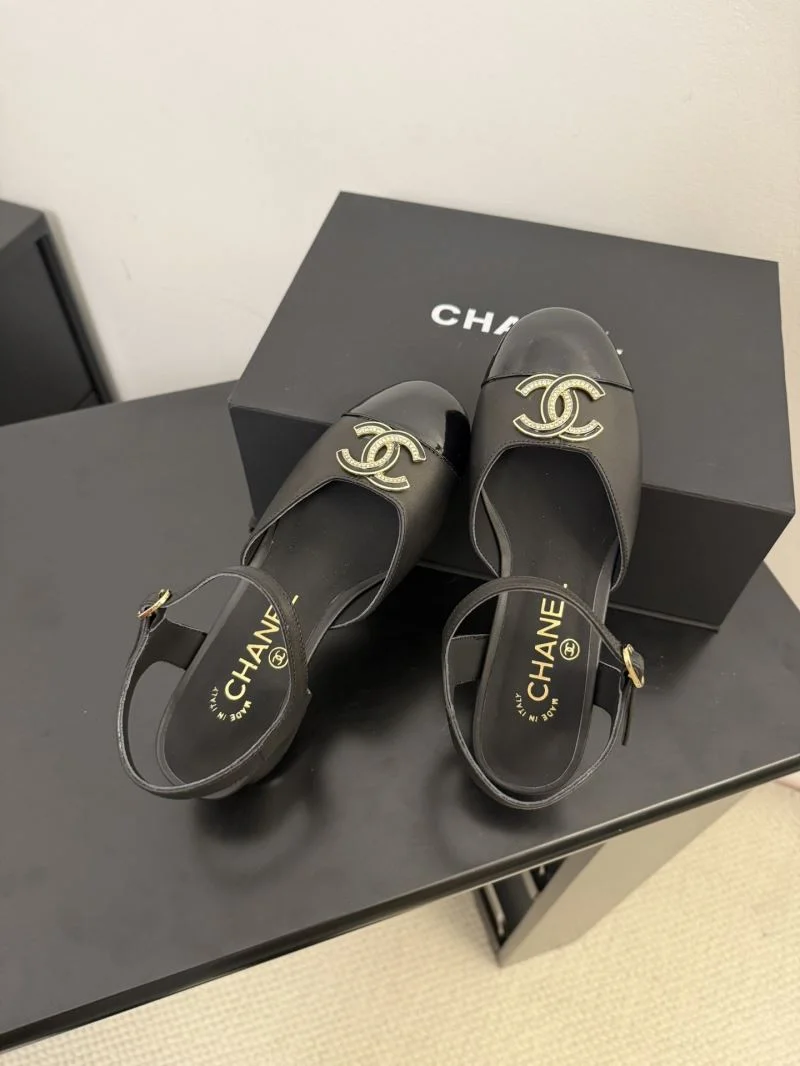 Breathable Chanel Sandals 18984
