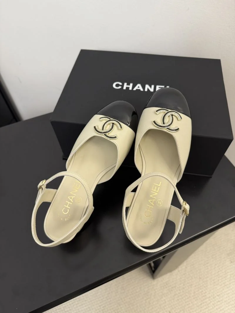 QuickDry Chanel Sandals 18985