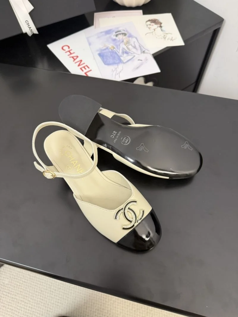 QuickDry Chanel Sandals 18985
