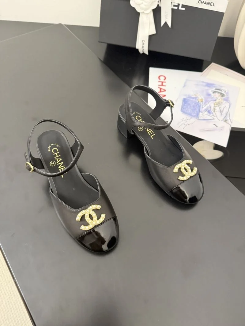 Supportive Chanel Sandals 18982