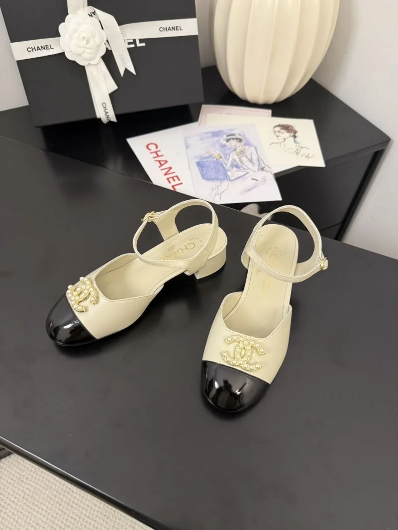Chanel Sandals TravelReady 18978