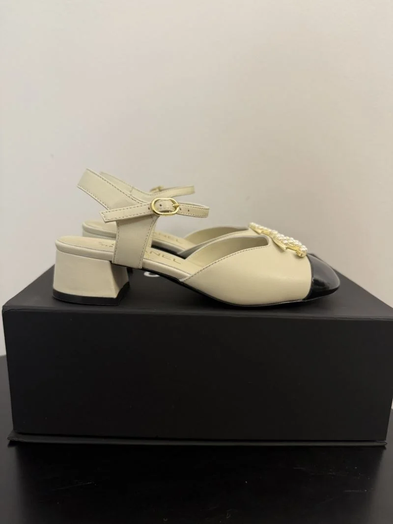 Chanel Sandals TravelReady 18978