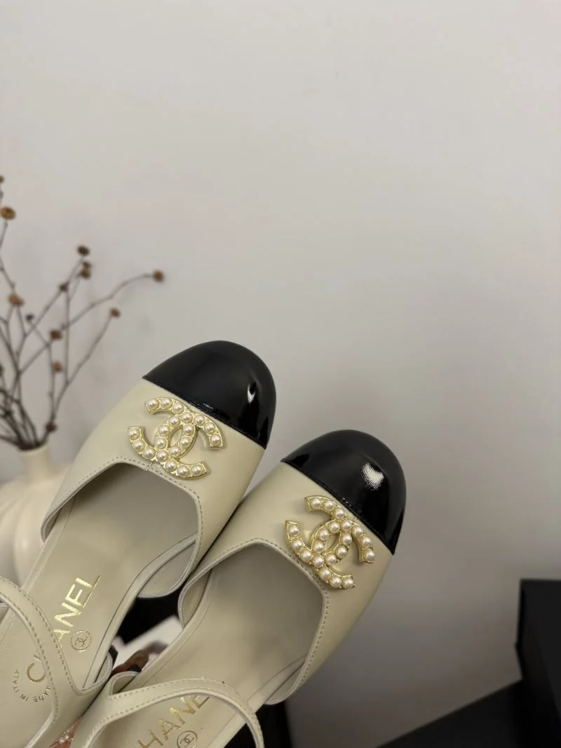 Chanel Sandals TravelReady 18978