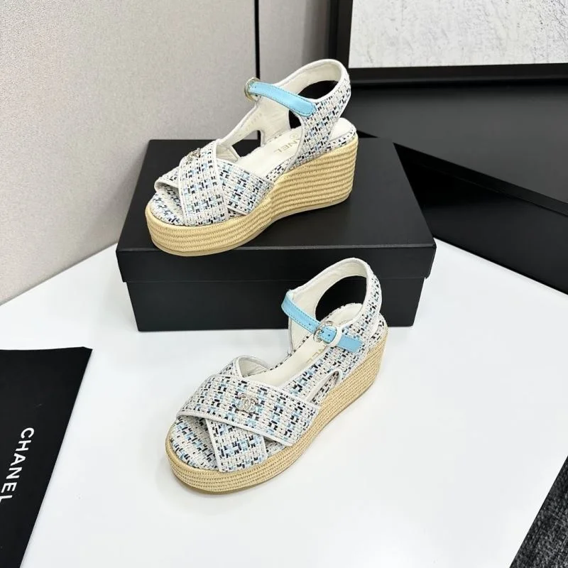 Snug Chanel Sandals 20424