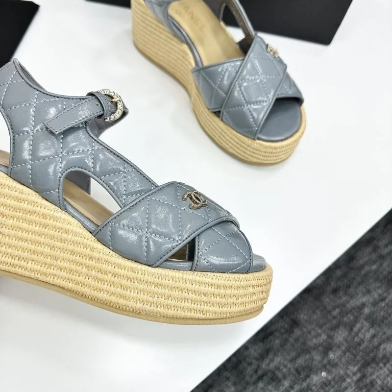 Snug Chanel Sandals 20445
