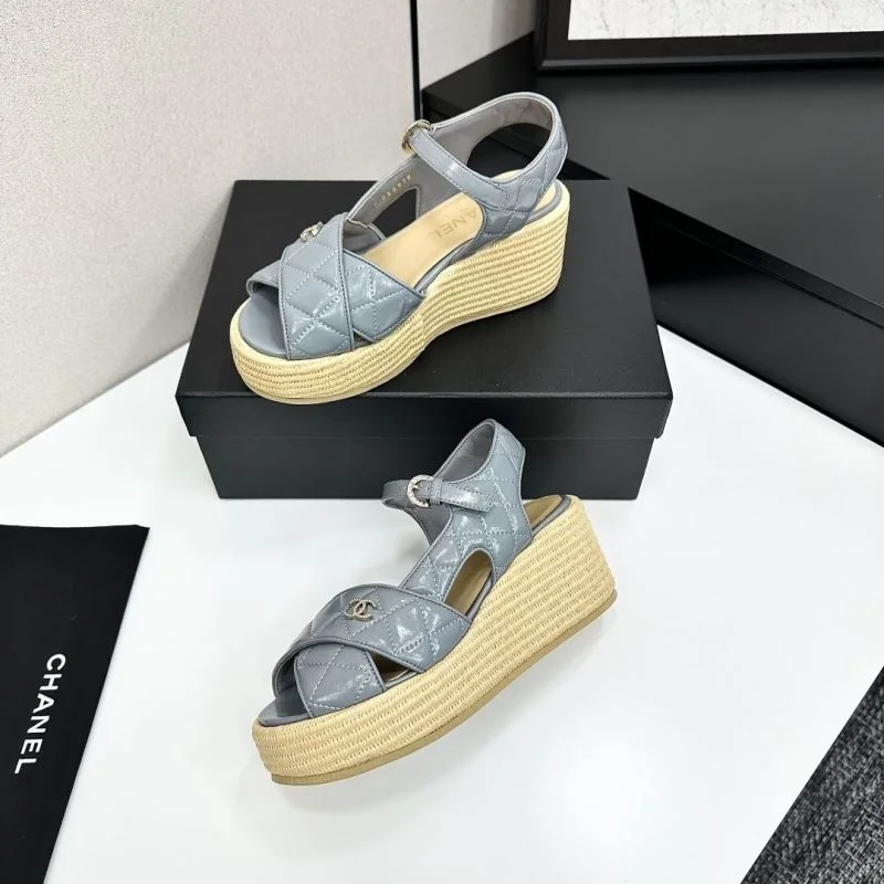 Snug Chanel Sandals 20445