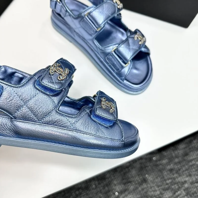 Elegant Chanel Sandals 20409