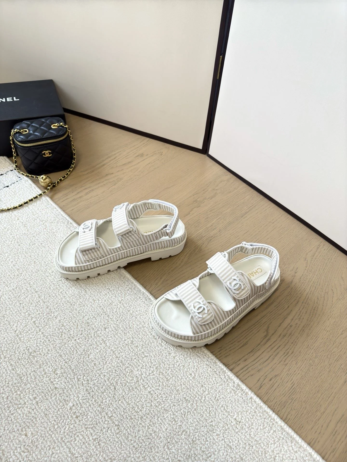 Breathable Chanel Sandals 18014