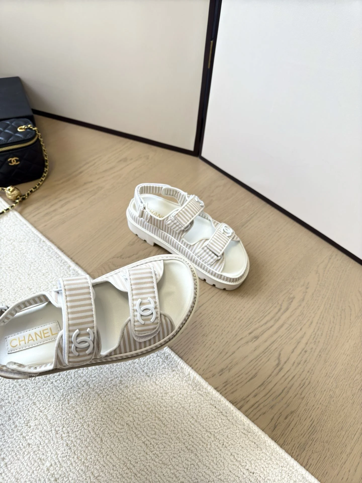Breathable Chanel Sandals 18014