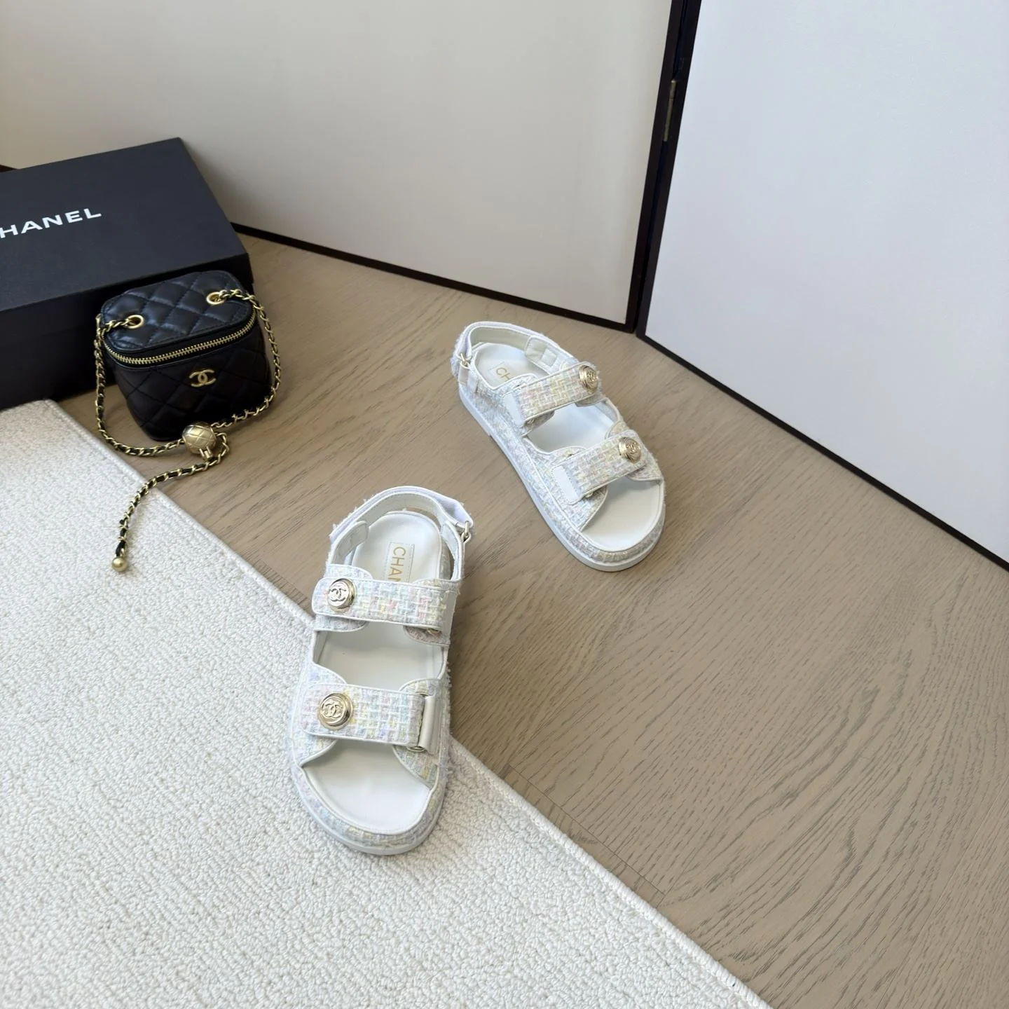 Bright Chanel Sandals 18034