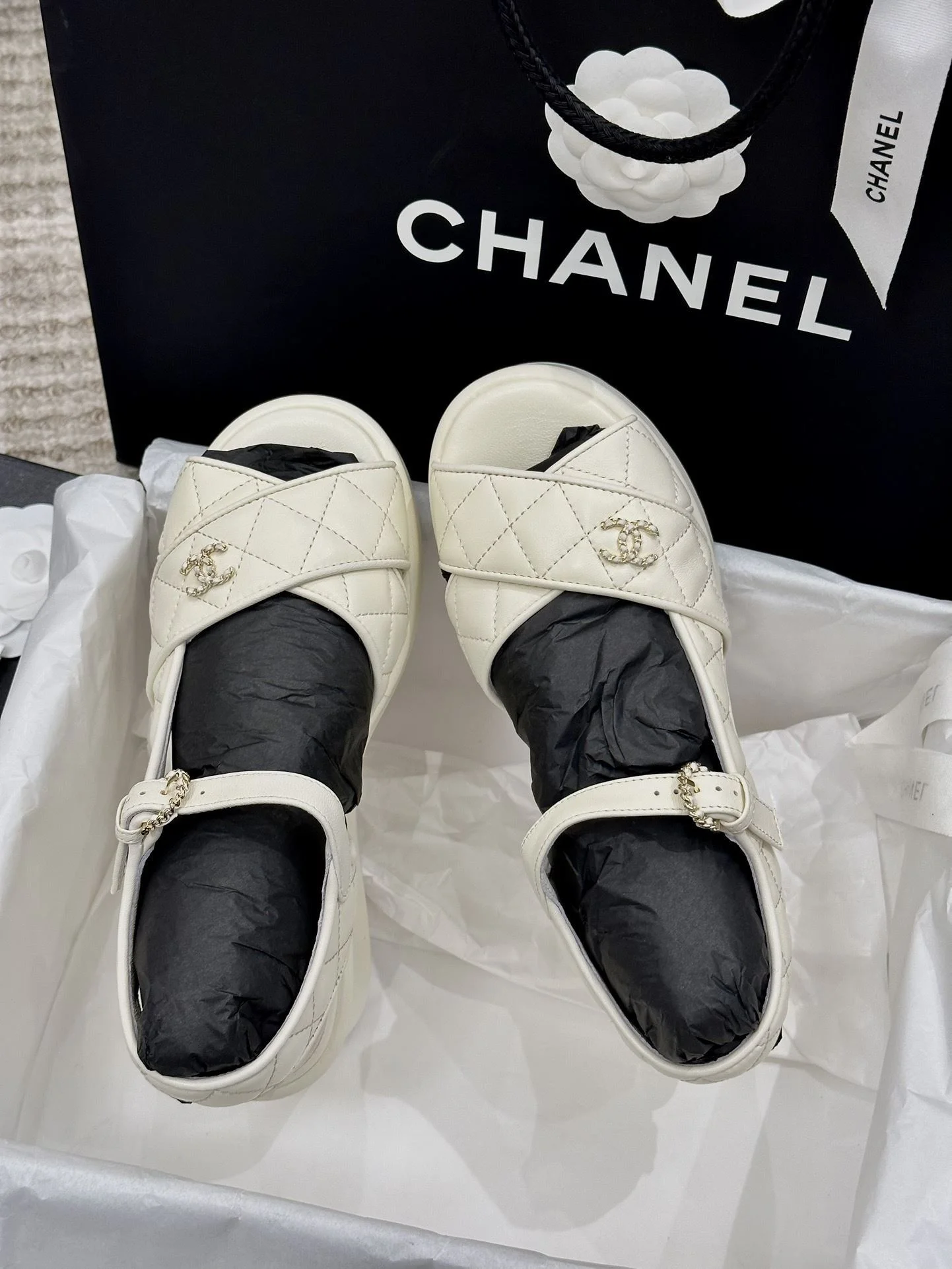 Durable Chanel Sandals 18007