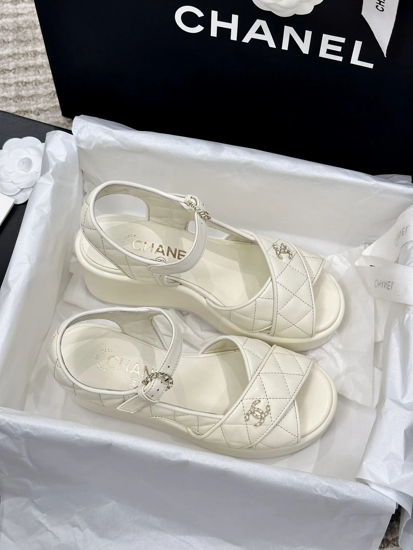 Durable Chanel Sandals 18007