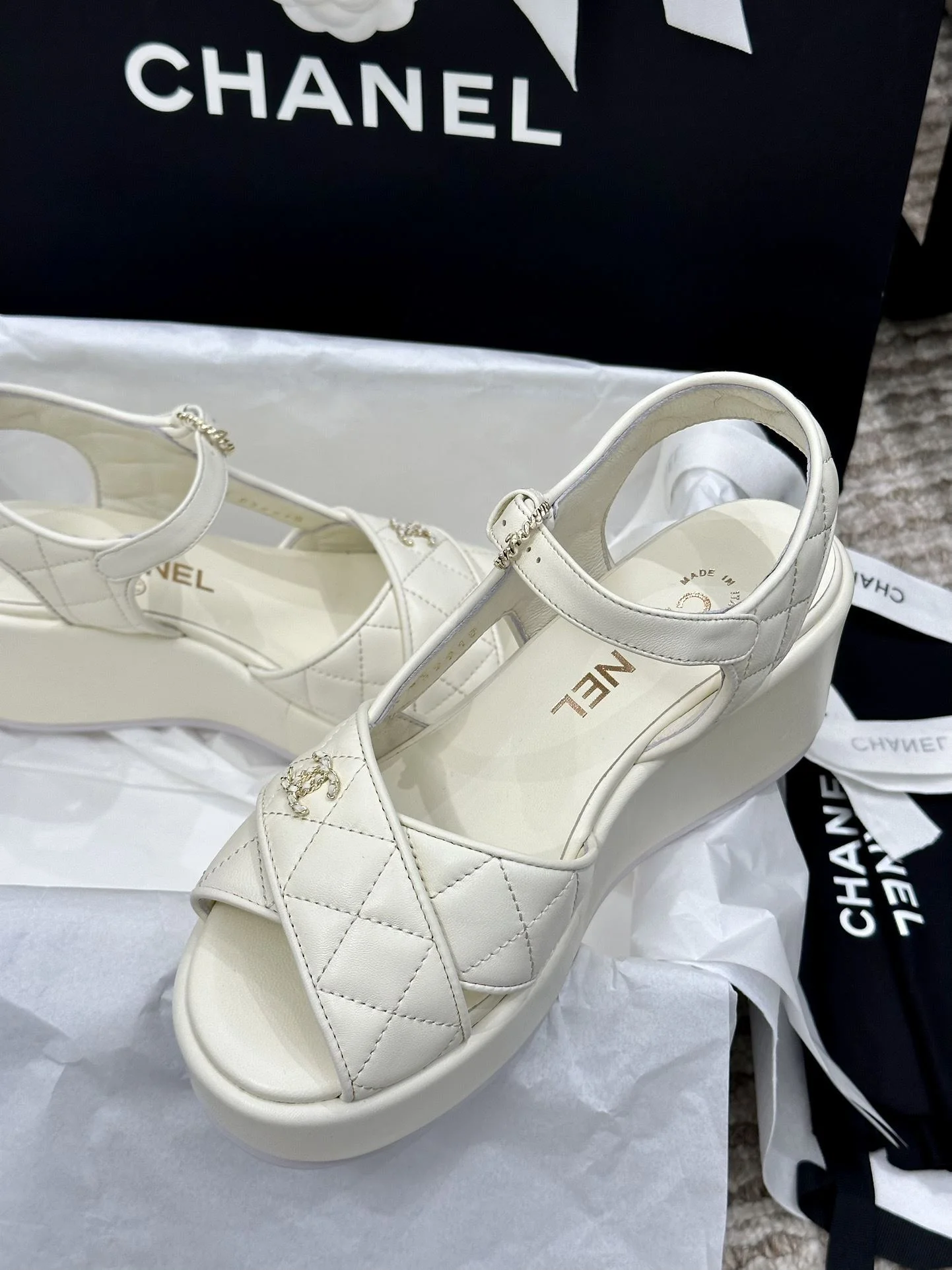 Durable Chanel Sandals 18007