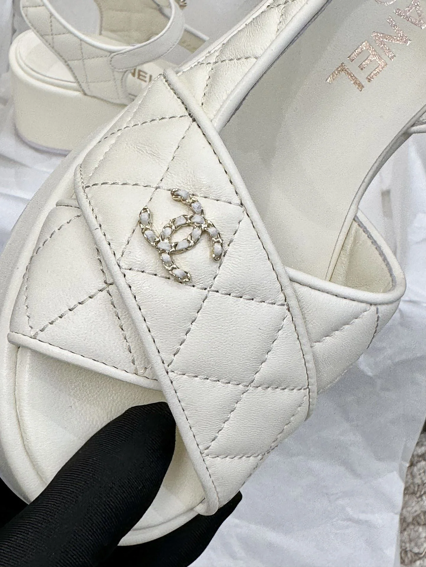 Durable Chanel Sandals 18007