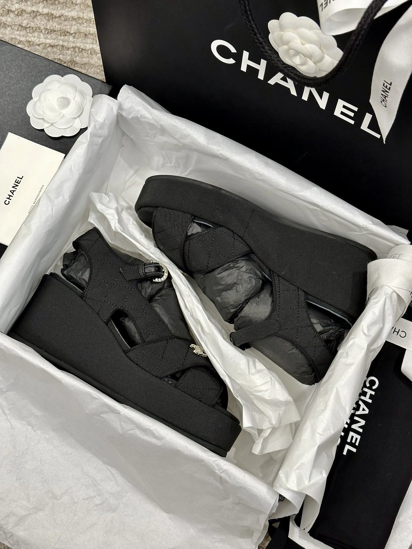 Modern Chanel Sandals 17999