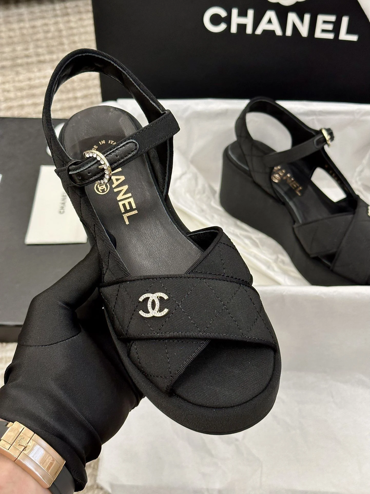Modern Chanel Sandals 17999