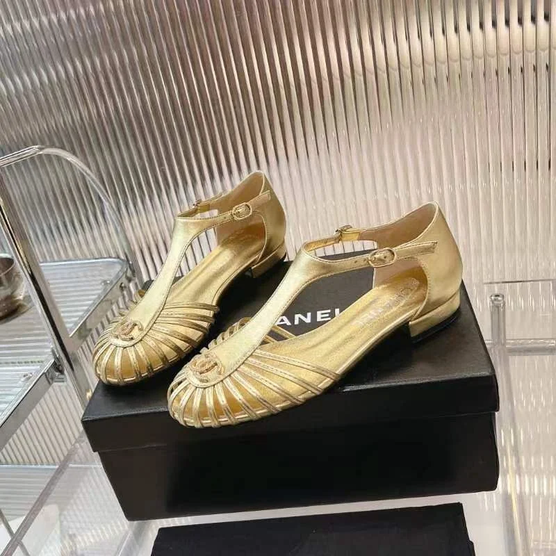 Compact Chanel Sandals 18004