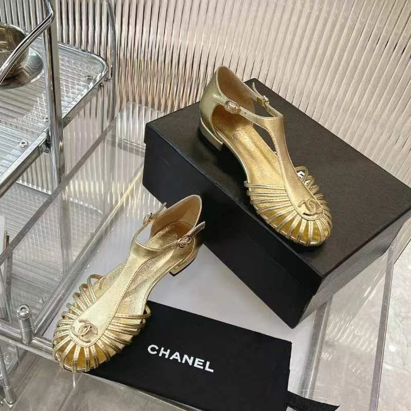 Compact Chanel Sandals 18004