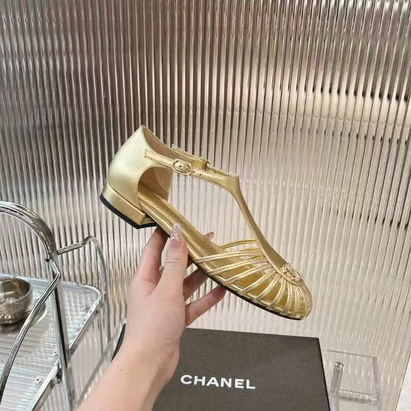 Compact Chanel Sandals 18004