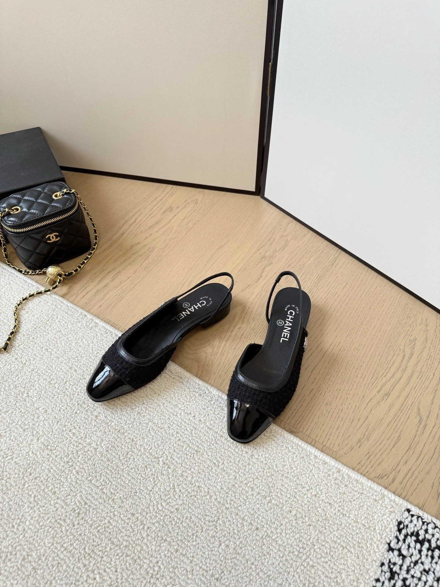 Trendy Chanel Sandals 18003