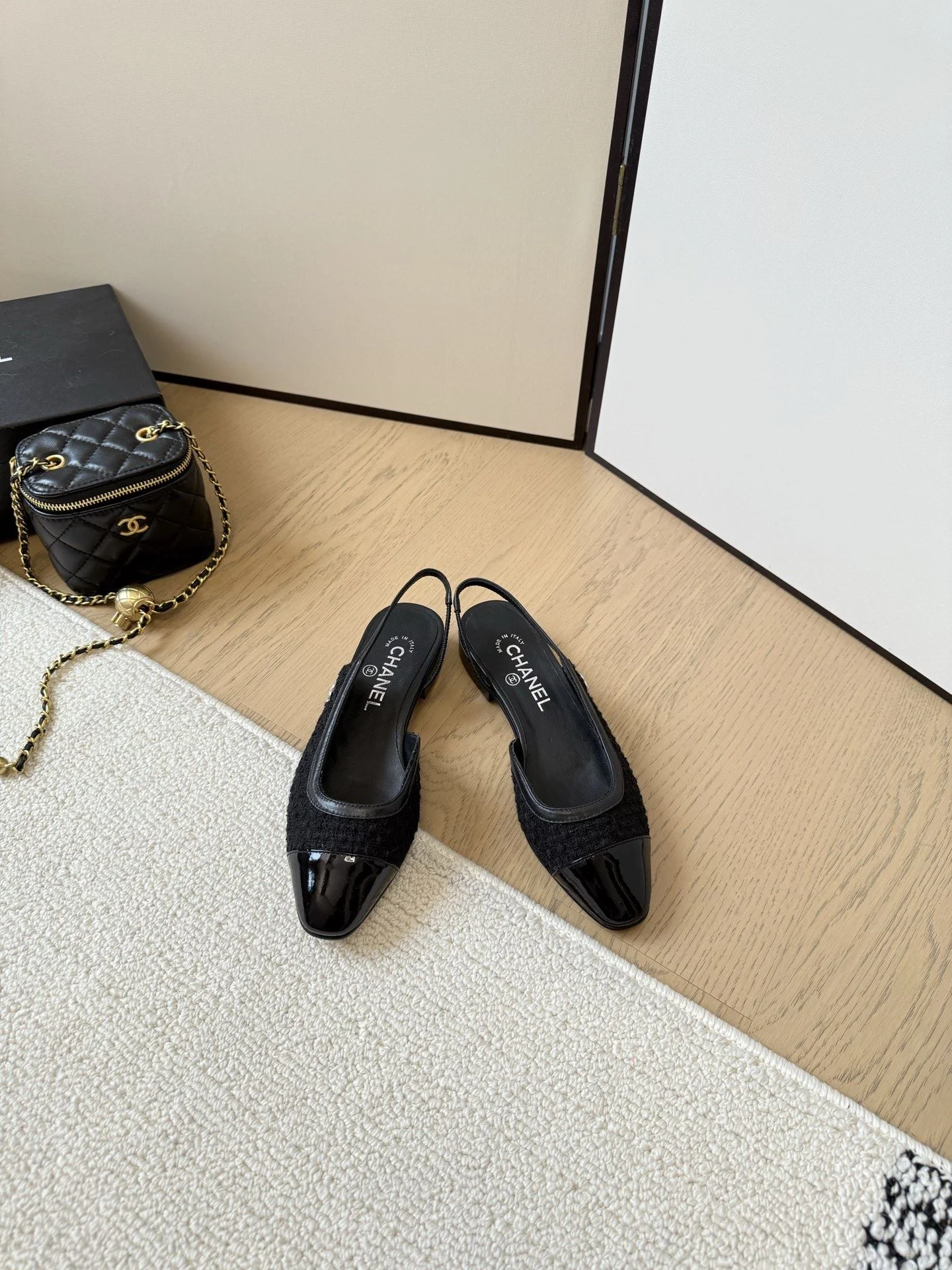 Trendy Chanel Sandals 18003