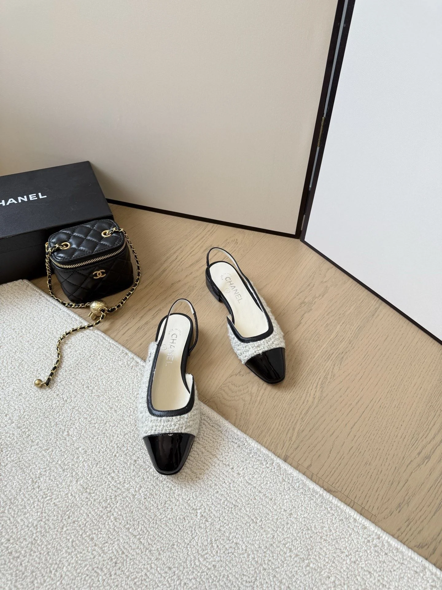 Chanel Sandals Flexible 17991