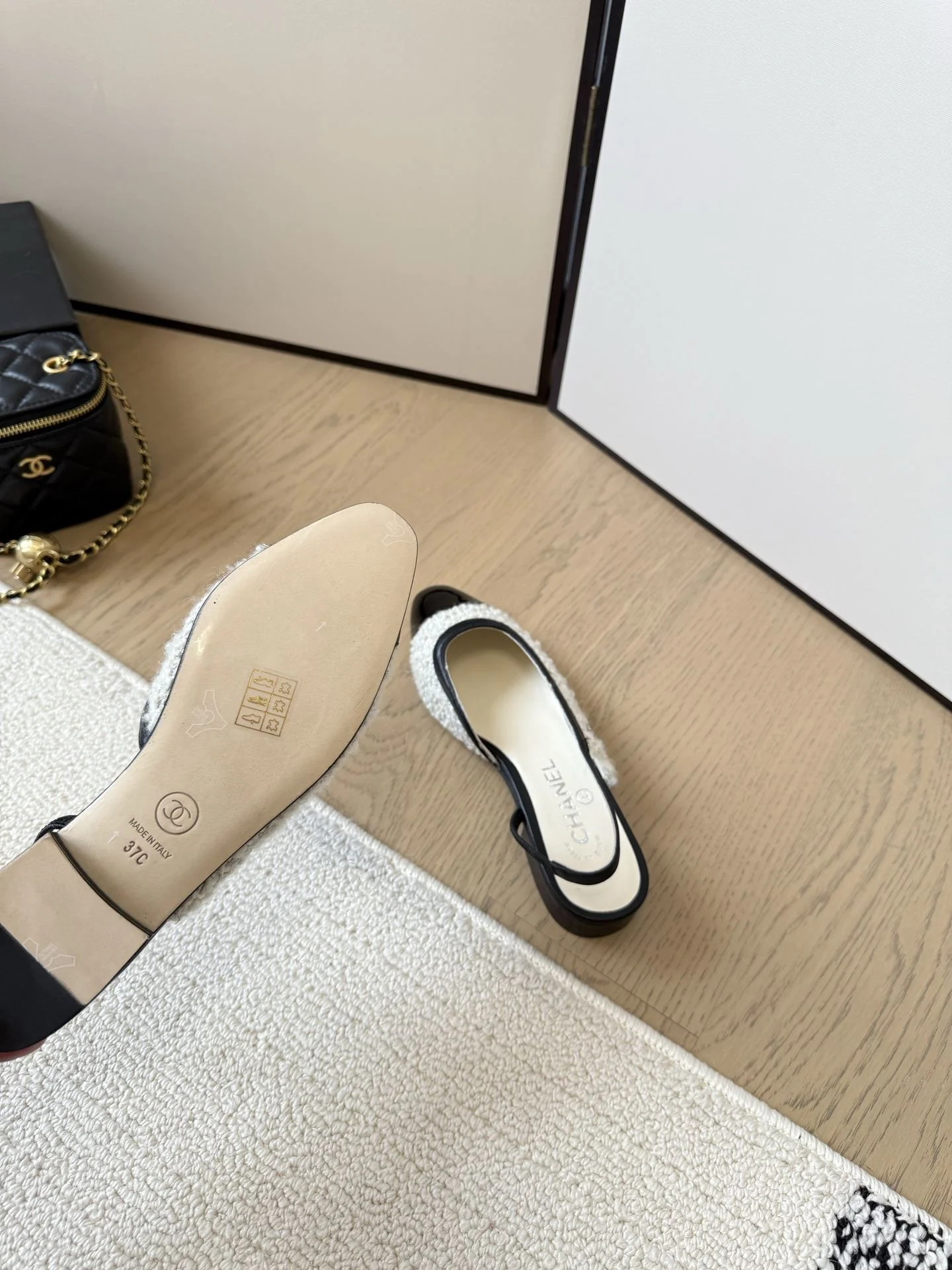 Chanel Sandals Flexible 17991