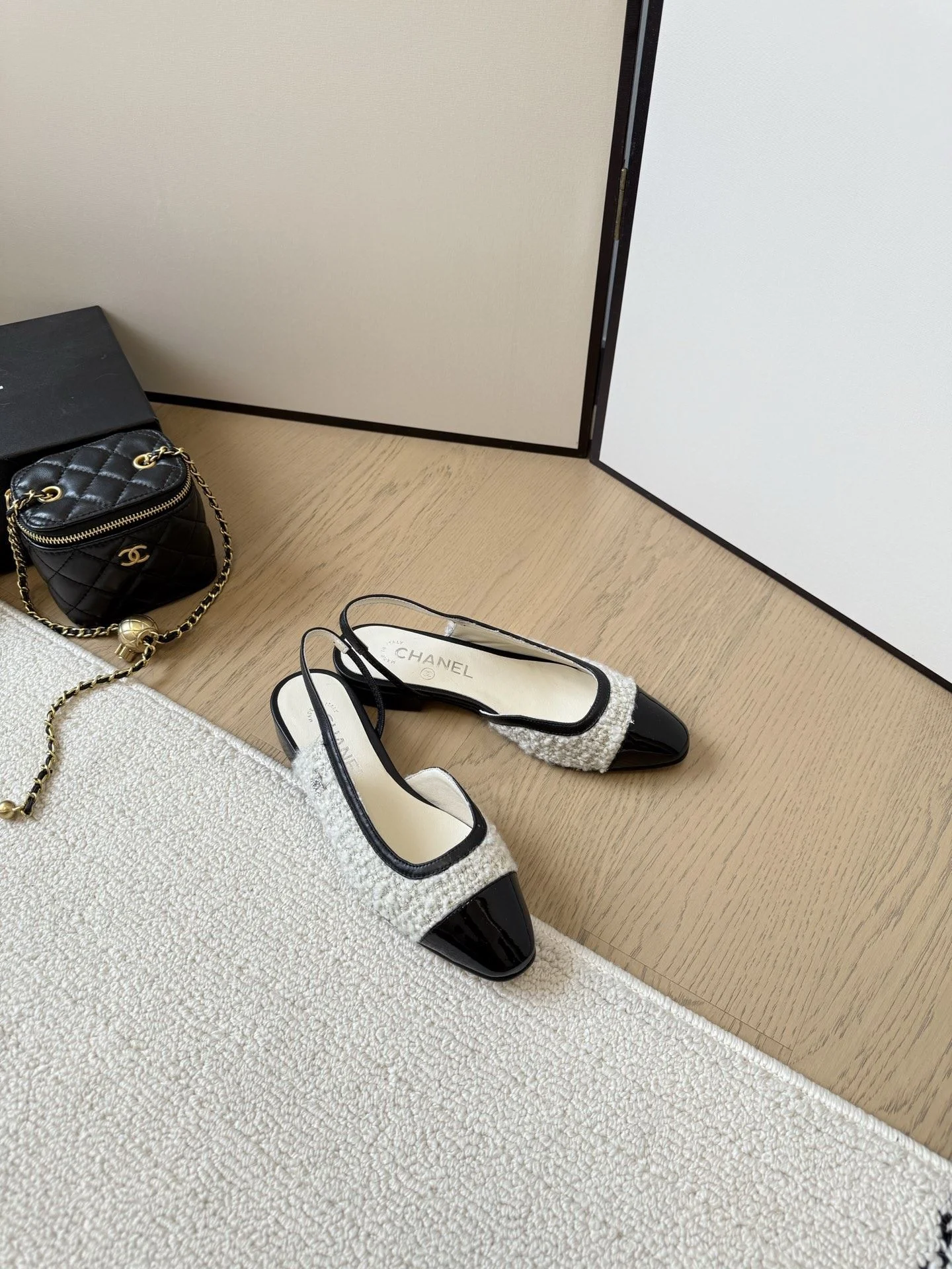 Chanel Sandals Flexible 17991