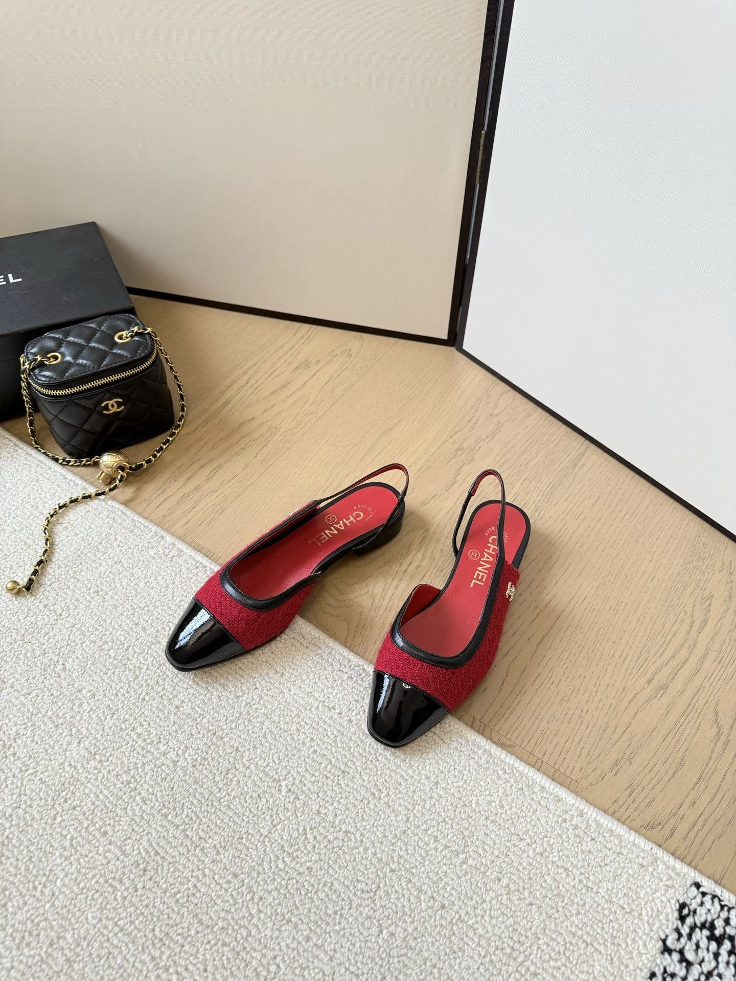 Chanel Sandals Compact 17989