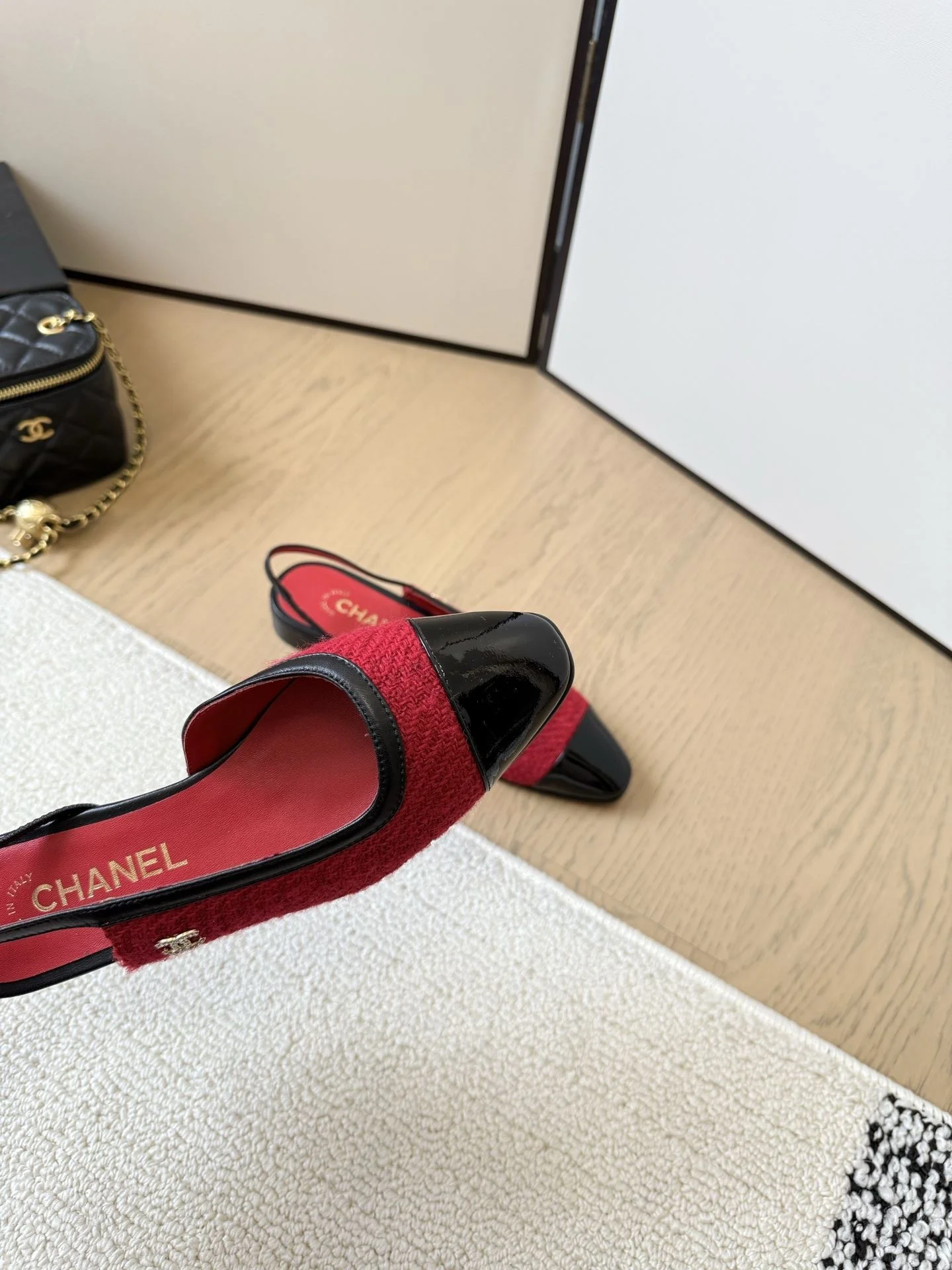 Chanel Sandals Compact 17989